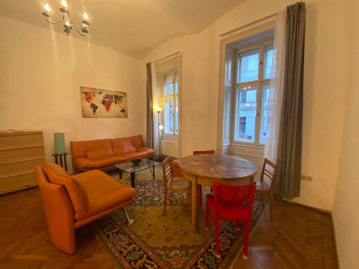 Charming Loft In Margareten District Of Vienna Viena Quarto foto